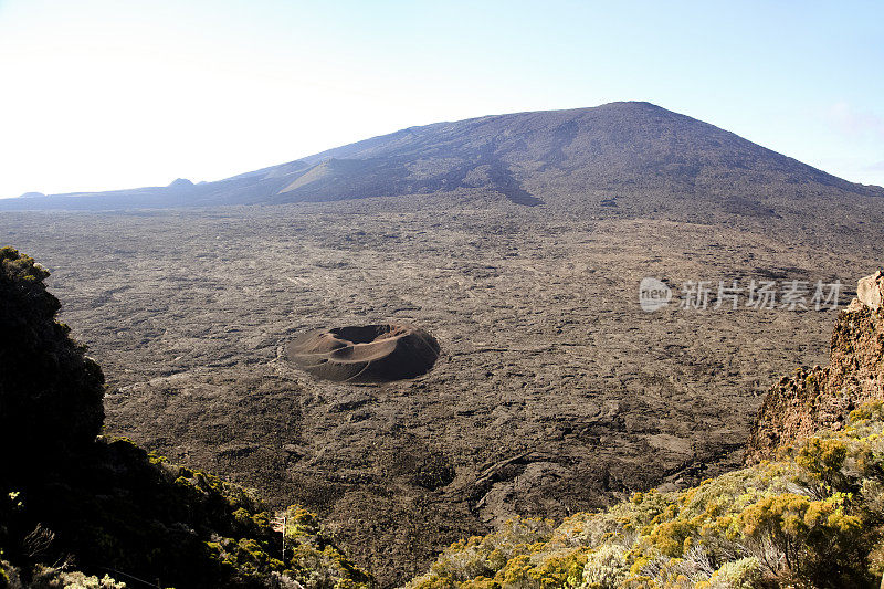 图火山口，Piton de la Fournaise。留尼汪岛